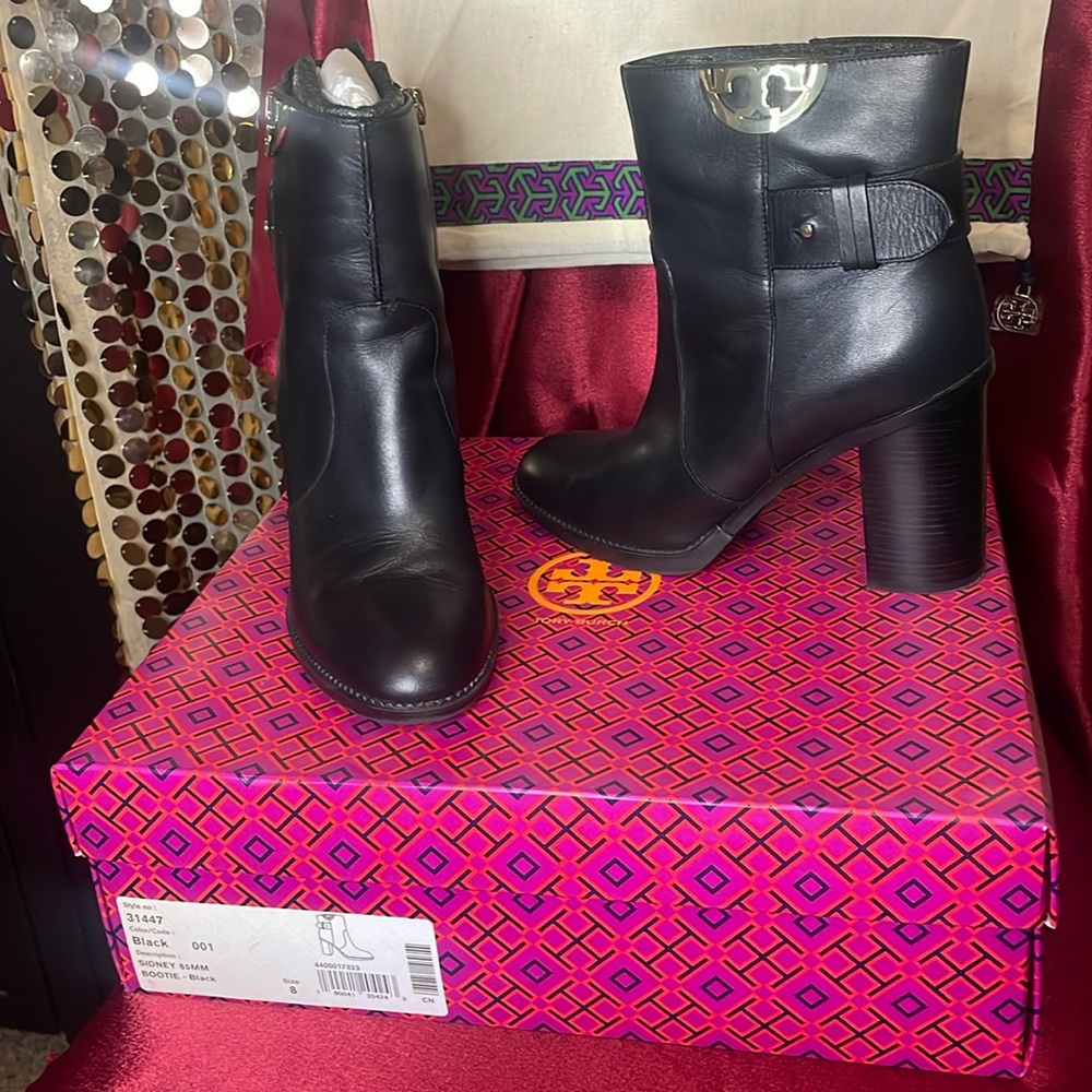 Tory Burch Bootie Sz 8